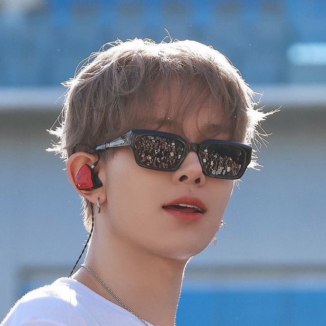 _idkpy's tweet image. คือศิลปินเห็นเราสภาพงี้หรอวะ 555555555