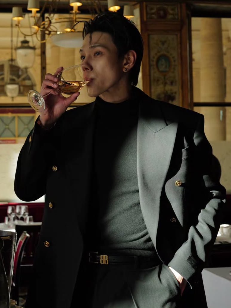 lovelykannz's tweet image. hear me out………