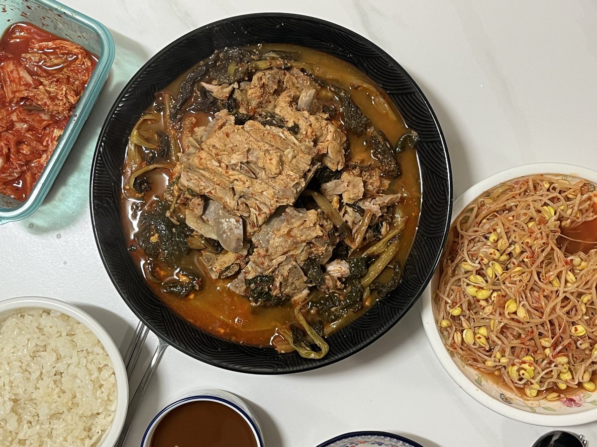 FL__4012's tweet photo. 대존맛! 역대급갱신!
이러니까 외식을 안하지 https://t.co/QD0XsoAGjv