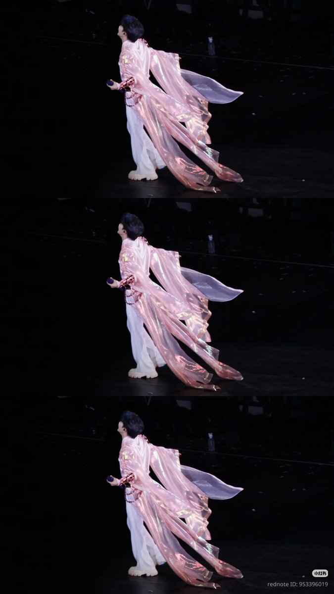 shencanyuページ ohhh this photo of zhou shen🩷✨️