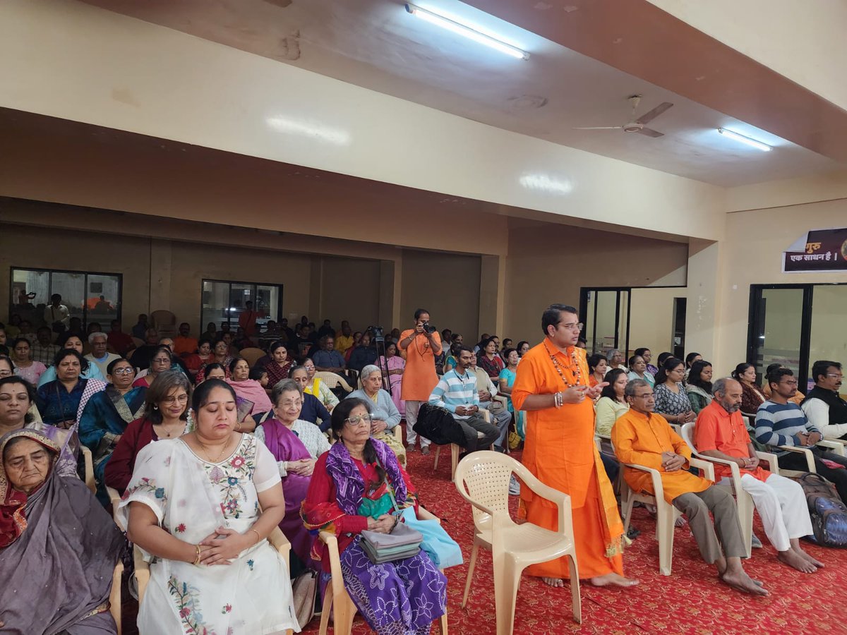KimayaAshram's tweet photo. Spand Event held in Nanded City 🌿���👴
A meaningful initiative focused on the well-being, awareness, and care of our elders.
#KimayaAshram #meditation https://t.co/8SqQmERnjy