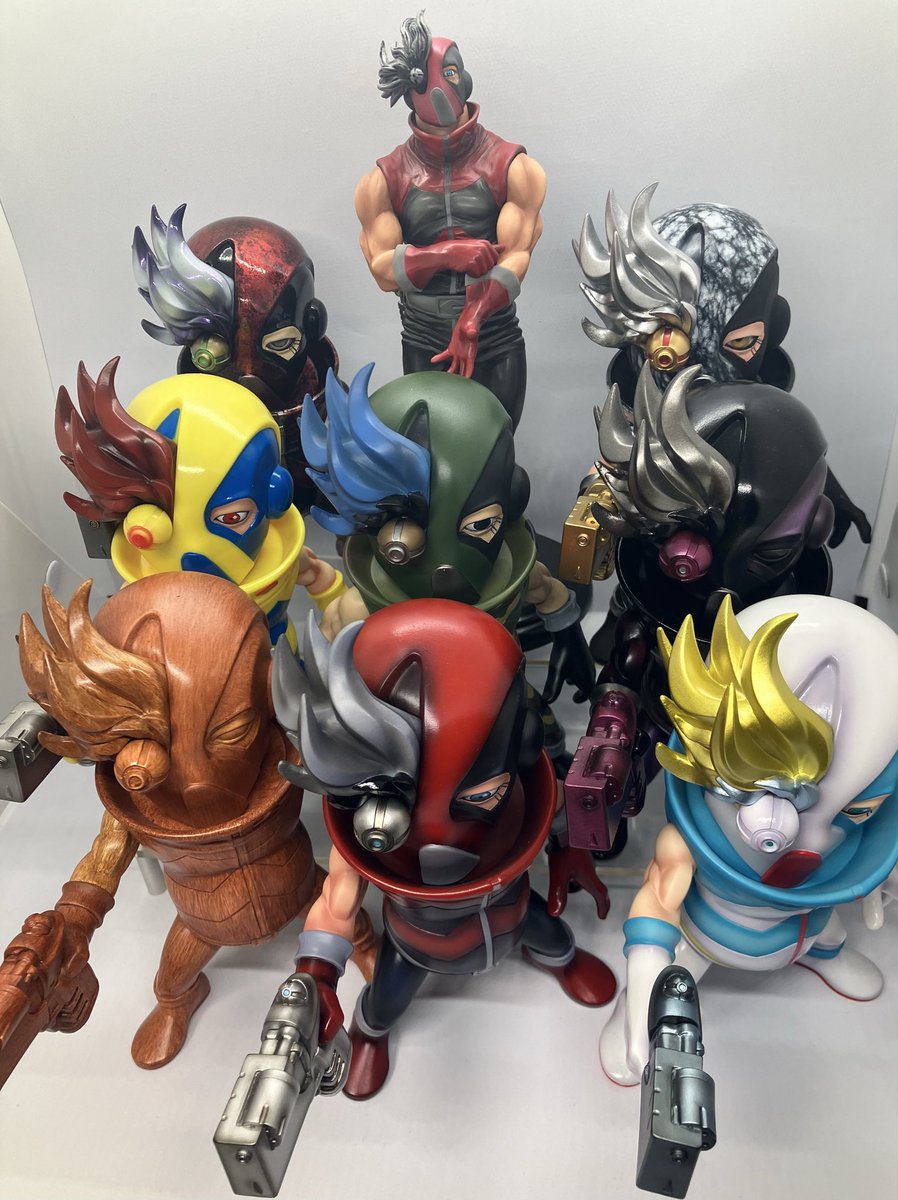 自分で塗装した3体とレジン版を合わせるとSHOCK-EYEは計9体 笑 今年は