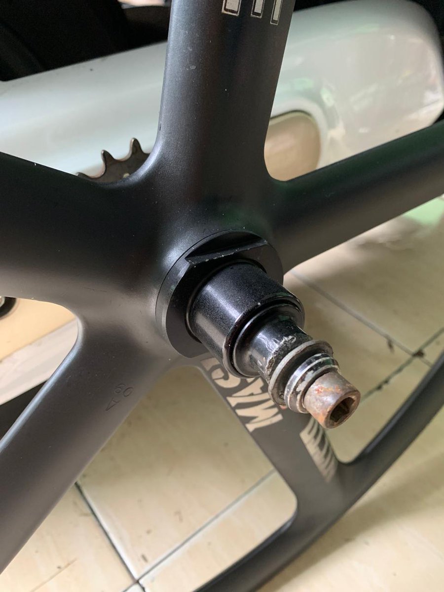 silvie handatan tweet media