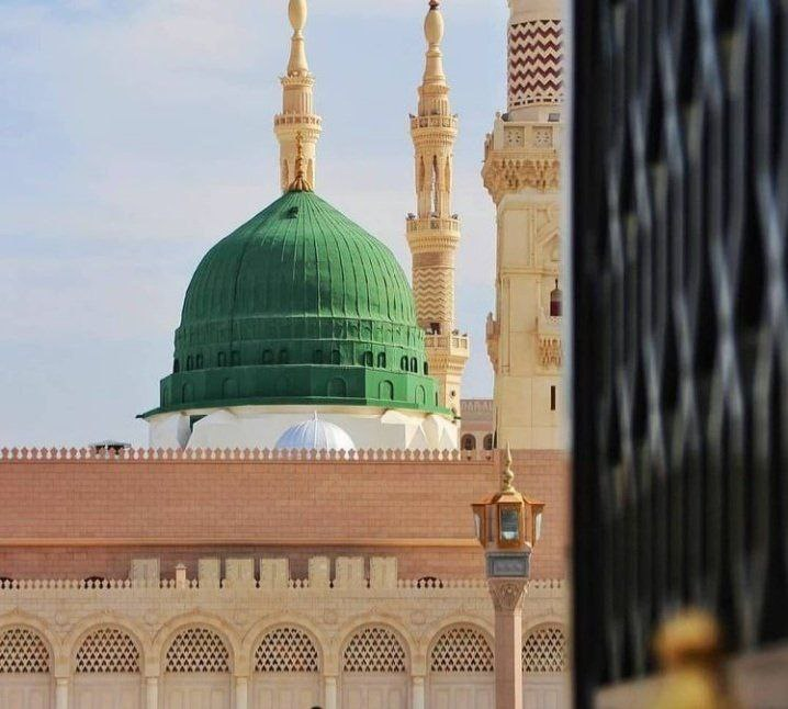 EmadAlDesouki's tweet photo. اللهم صلِّ على سيدنا محمد، المكرم بجلال قدرك، المعظم بجميل ذكرك، المشرف بعظيم أمرك، صلاةً تليق بمقامه عندك، وتناسب منزلته لديك، صلاةً جليلةً عظيمةً، كريمةً جليلة، لا يعلم مداها إلا أنت، ولا يحصي عددها سواك، وعلى آله الأمجاد، وصحبه السادات، البررة الطيبين إلى يوم الدين. https://t.co/NIzp4FKexi