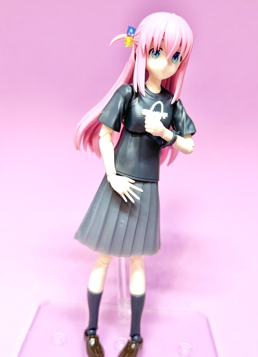 先日購入したぼっちちゃんプラモ、完成しました！ 30MLシリーズなので