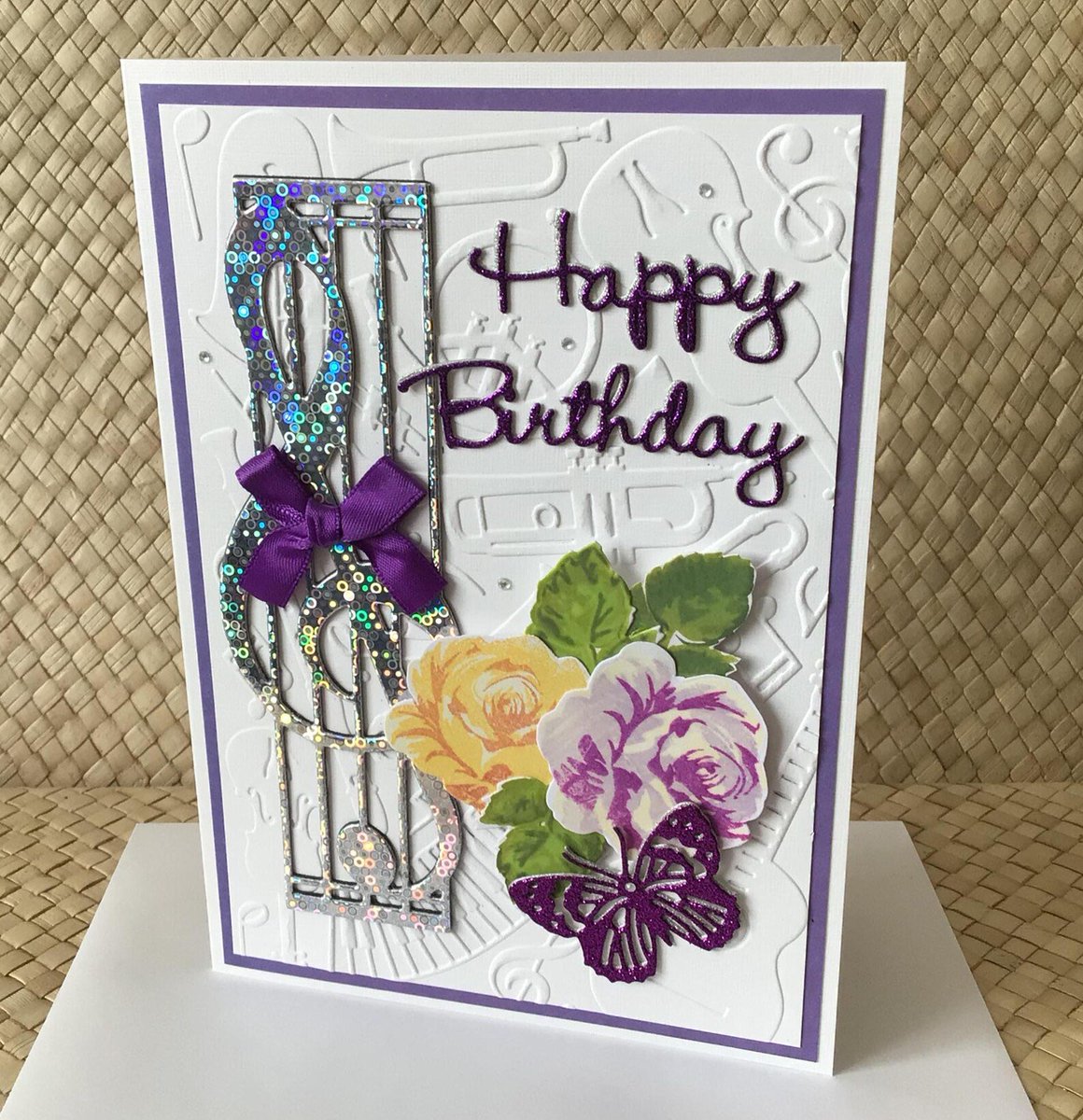 cardsallacarta's tweet image. Unique, customised and bespoke cards for music lovers 🎼🎶 Treble and Bass Clef Birthday Card: Musician Watercolour Flora by AllaCartaCards 
 etsy.me/3Yfayzd via @Etsy

#elevenseshour #CraftBizParty #etsyfinds #bespokecards #ukcraftershour #mhhsbd
