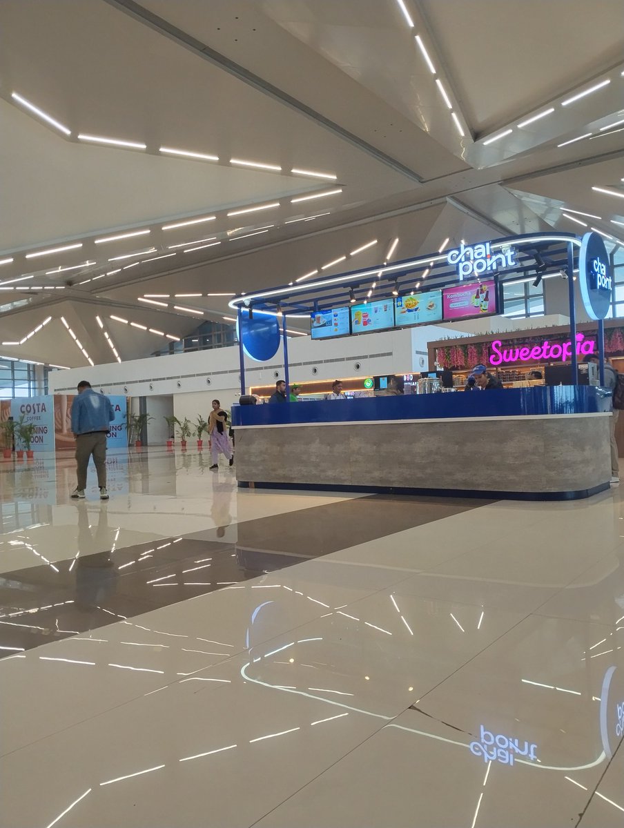 prateek61018761's tweet image. On my way to the #RedmiNote155G Launch Event
Waiting at the airport to board the flight.
Tomorrow is going to be something special... 
#REDMINote15 #REDMINote155G #FasterStrongerSimplyBetter #108MasterPixelEdition #RedmiNote15Series #XiaomiFansClub