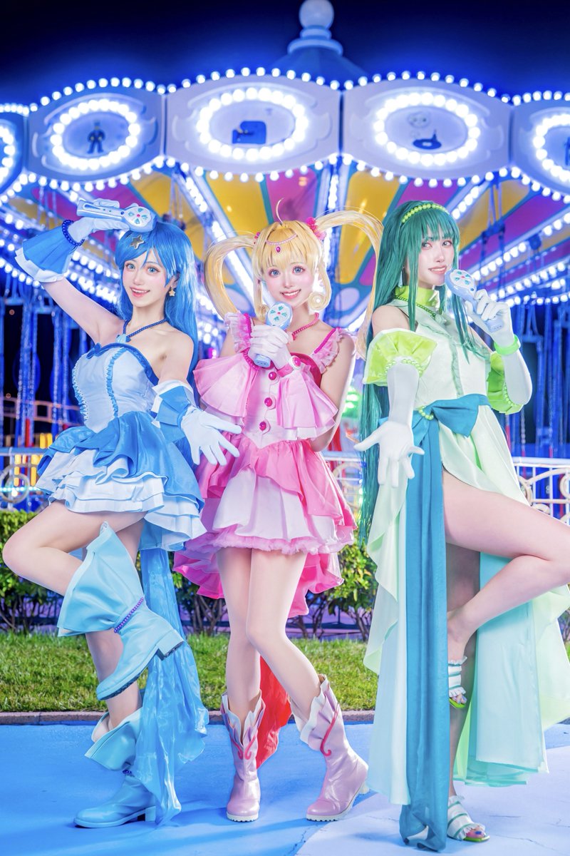 🌈ᴹᵉʳᵐᵃᶦᵈ ᴹᵉˡᵒᵈʸ
🫧ぴちぴちピッチ🫧

.*アンコールはいかが❔🎶🎤✧︎*。

るちあ🩷れな
波音🩵あわ
リナ💚やすくん
photo by 月原
#cosplay