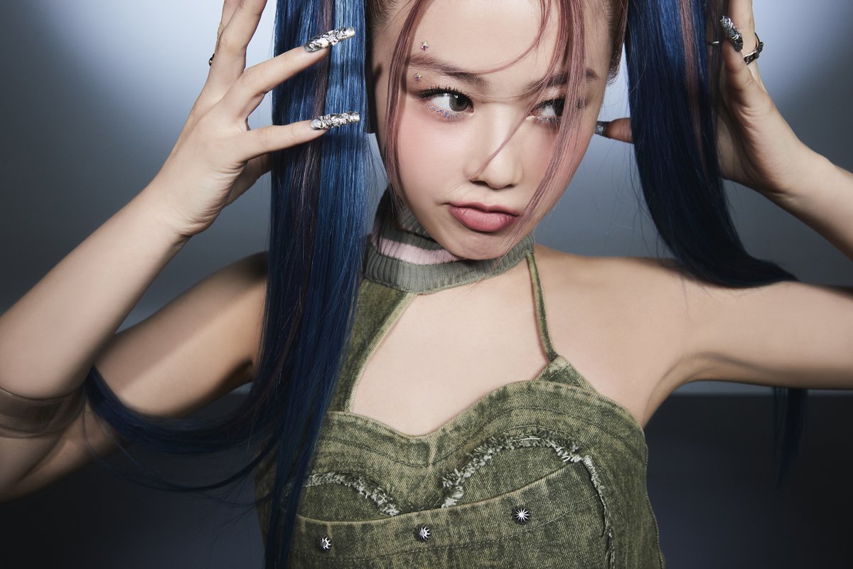 3 years ago, HINATA's SHOOTING STAR teaser dropped 🌠 The era that