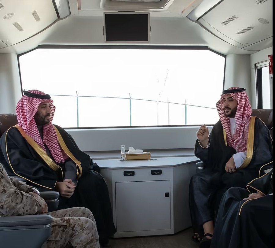 تمد اصبعك على اي شي يمس امن السعودية تنقطع مباشرة مين ماكنت وايش حجم دويلتك القوة القوة بارك الله فيهم 💚🤍