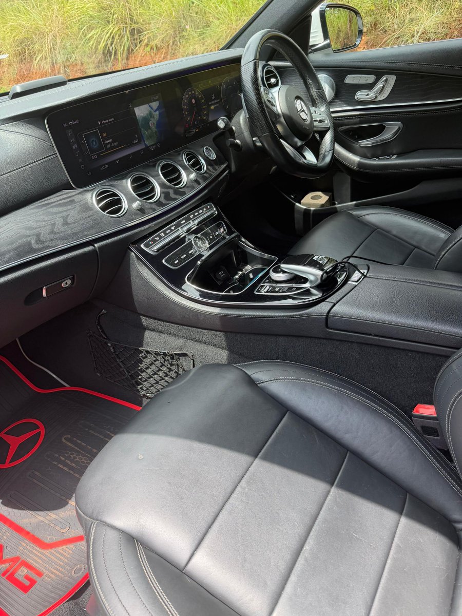 Foreign Used Mercedes Benz E Class 

Model: 2019 
Price: 84m Ugx 
Mileage: 87,000km 

Call or dm 0705287061 to purchase.

Serious Buyers only!!!