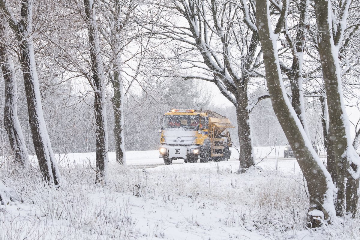 It’s coming down thick and fast in Hartlepool this morning

#uksnow