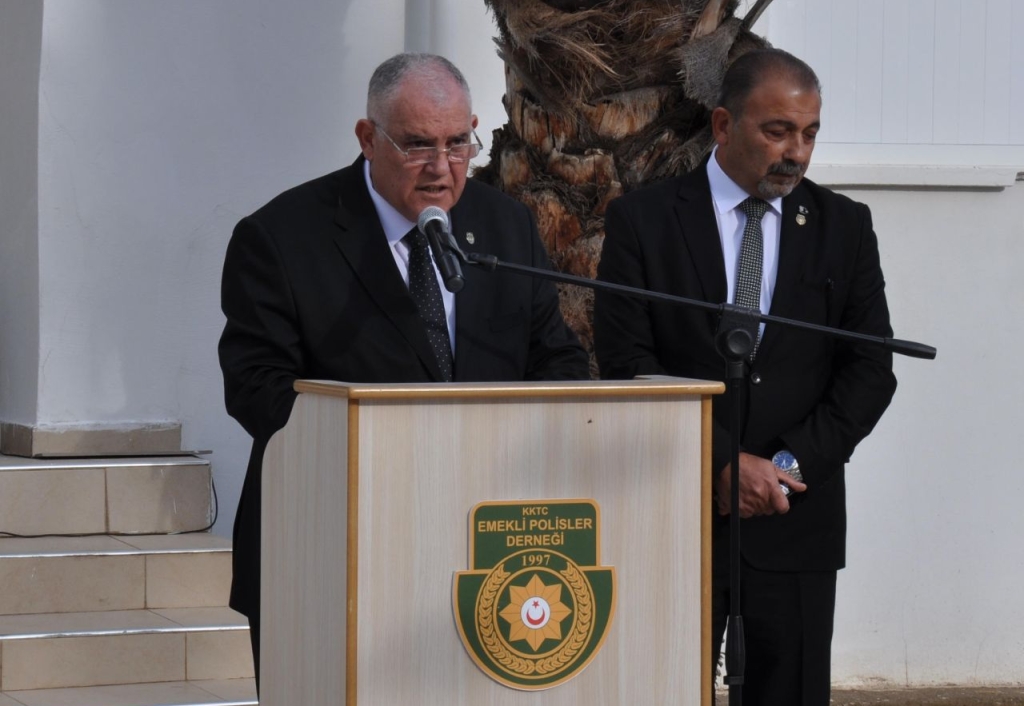 AjansCyprus's tweet image. EMPOLDER’den Bakan Arıklı’ya Tepki: “Polise Ceza Yazarken İnisiyatif Önerisi Yanlış ve Tehlikeli” ajanscyprus.com/index.php/2026…