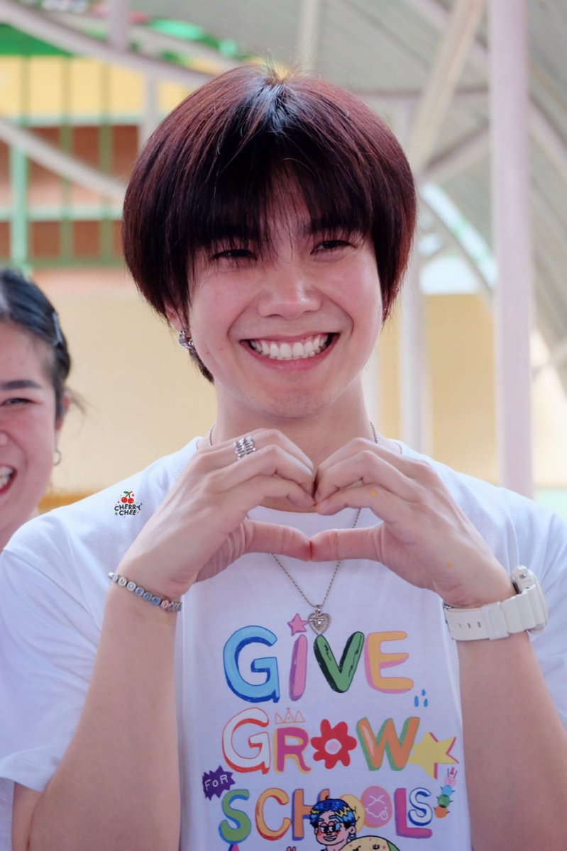 A small act kindess can lead to a spark of  hope for someone who needs it. 

#7DayActsOfKindnessMission
#FansGrowingTogetherWithBuild 
<a href="/JakeB4rever/">BIU.</a>