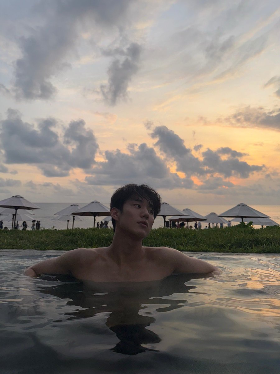 p1hits's tweet image. intak instagram post

"bali boy TAKKI~😎💦☀️🩳🏖️🐒"

#P1Harmony #피원하모니 #인탁