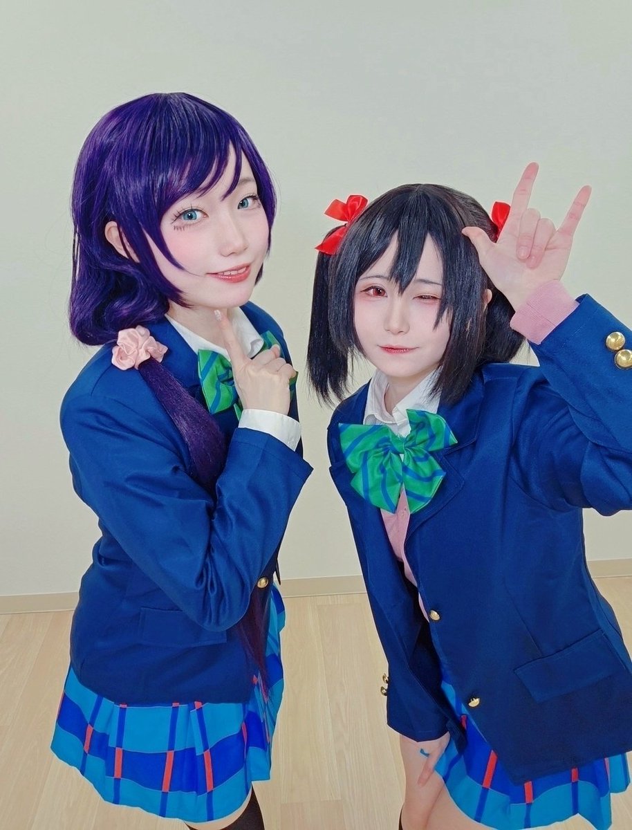 Love_MeMore_S2's tweet image. みもあ！💝なう✨

🩷にこのぞ💜で撮影させていただきました！
みんな大好き💕
だからキスしょっ 😘
じょーだん!

#みもあ　
#みもあーと