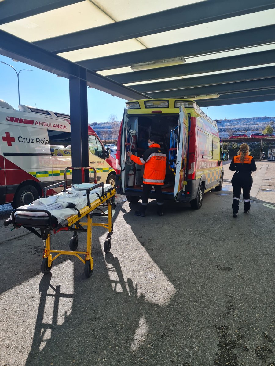 Nos activa #SUMMA112 por mujer de 91 años en #Domicilio 
Trasladamos al Hospital del Henares. 
Continuamos OPERATIVOS durante todo el día. 
☎️637518454/112
