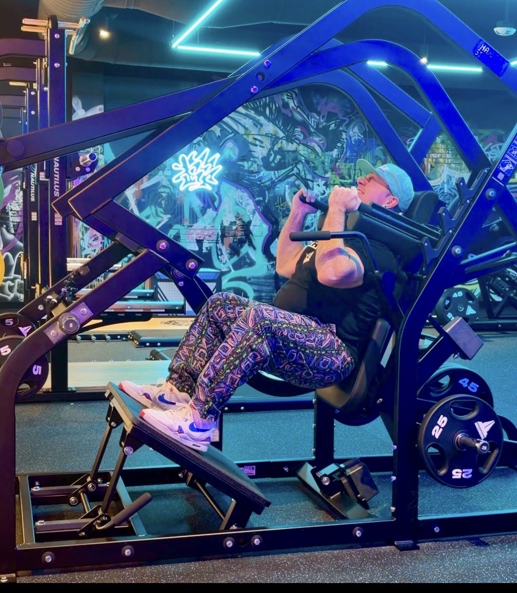 8bitblood tweet media