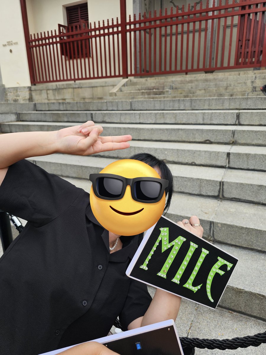 Sending love from Singapore 🎉🌹💚

<a href="/milephakphum/">mile phakphum</a> 
#HappyMILEDay2026 
#GreenyRoseSelcaDay 
#MilePhakphum #GreenyRose