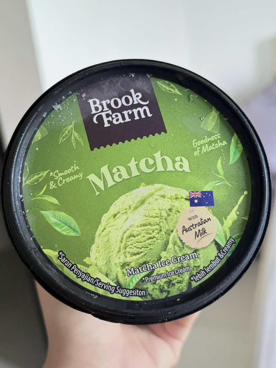 nocturnalcutie's tweet image. best matcha ice cream ((for me))