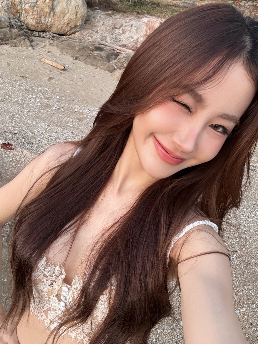NINGNING tweet media