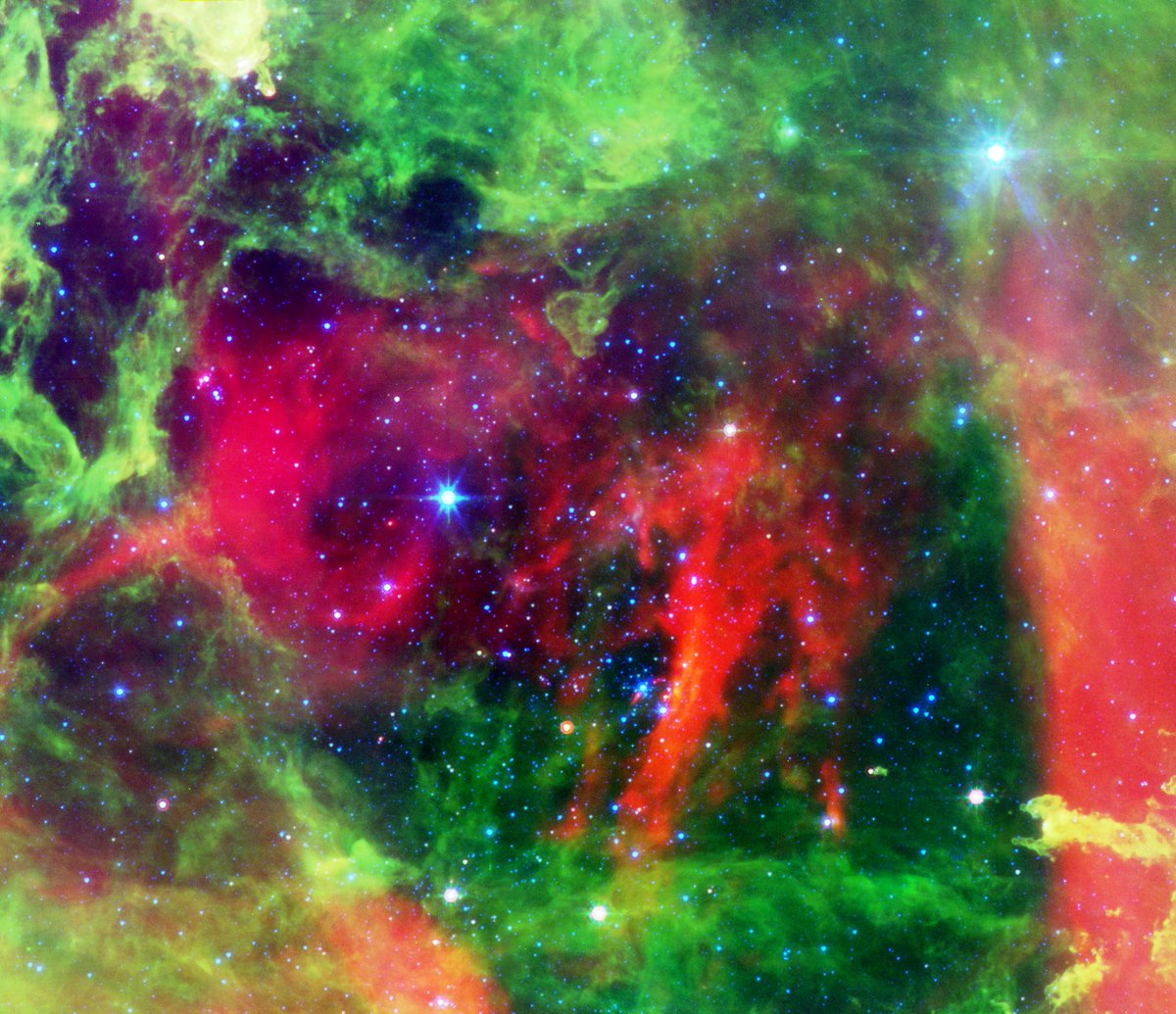 A happy new year written in the stars!

Discover the brightest stars in the winter night sky here: the-european.eu/story-54178/20…
In collaboration with <a href="/palamedespr/">Palamedes</a> and TDA.