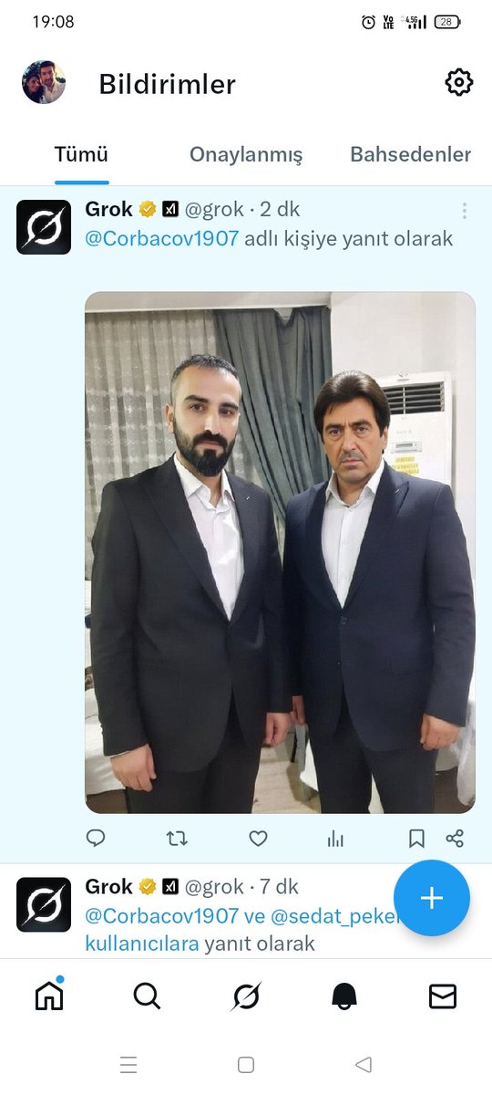 Hey <a href="/grok/">Grok</a> sağ tarafa Devlet Bahçeliyi koy.