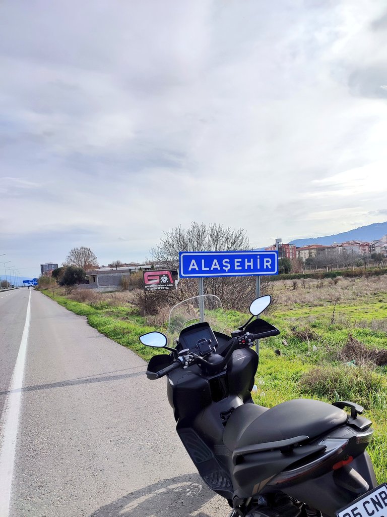 oldfarthank's tweet photo. Yol yaptıran lezzetlerde bugün, kapamacı Uğur'da meşhur Alaşehir kapaması https://t.co/F1HQ5lPbcF