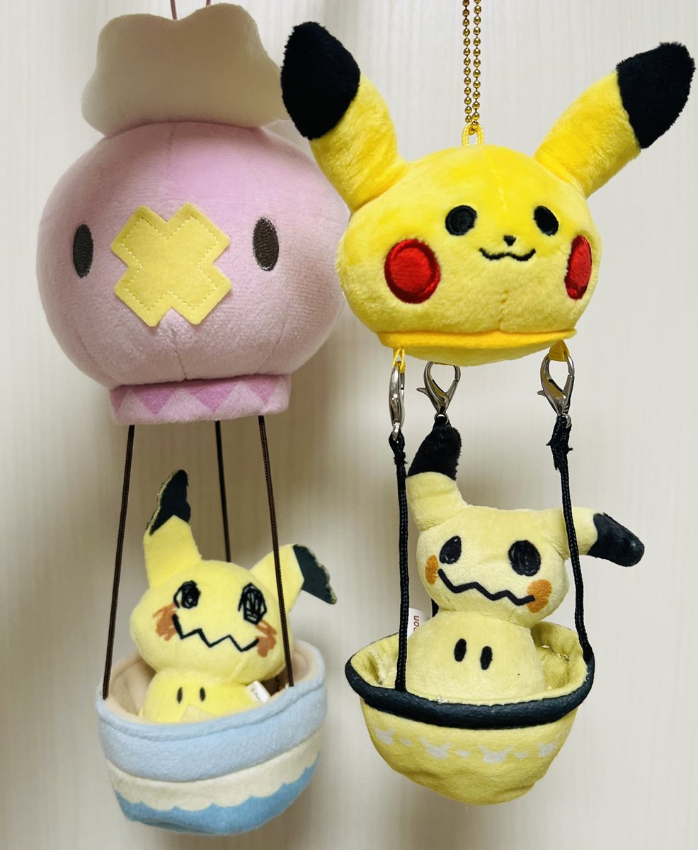 ポケモン気球に乗るミミッキュちゃんたち ふわふわ〜🎈