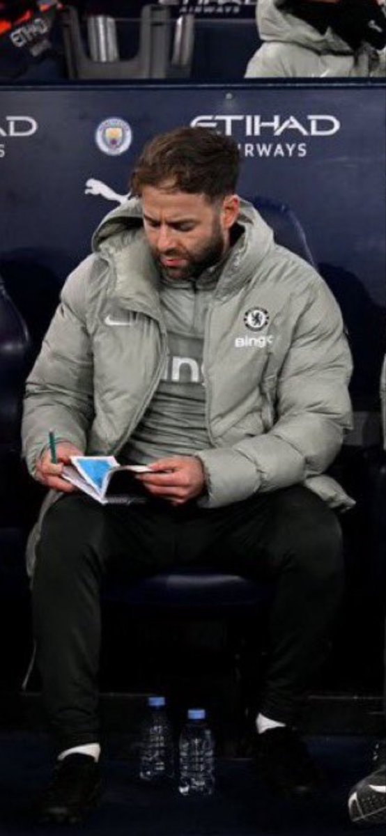 Mental how one day your moving salt and peppers around in the boozer then the next minute your nicking a last minute point at the Etihad against Pep. Well done mate class to see, nice to get the opportunity. Sure you’ll be at the very top soon. Up the Simmo. SaltnPep Simmeola🧂