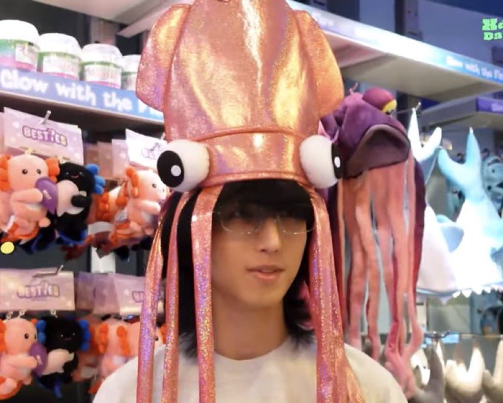 jonnmatxdz_'s tweet photo. 오징어~ https://t.co/9afWqjdeRn