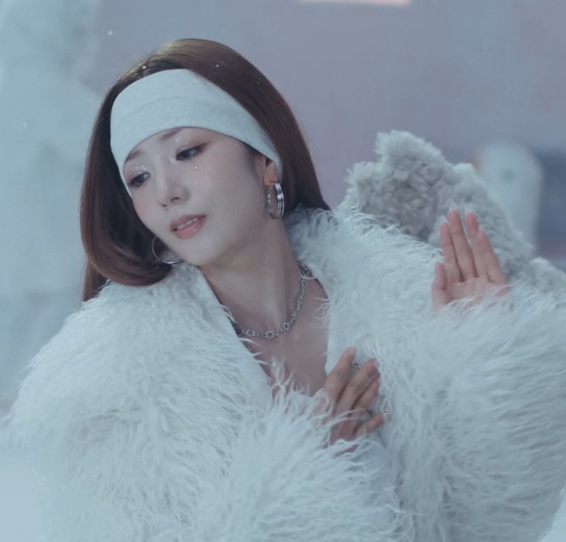 picsbomi's tweet photo. 🤍❄️ https://t.co/0DEe7Shzl7