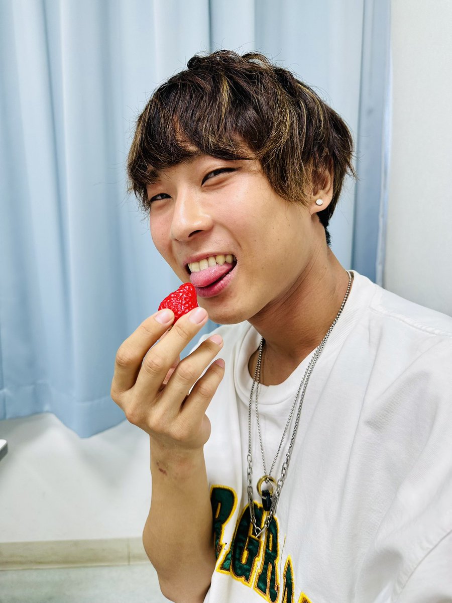 Post by しゅうた on X: #いちごの日