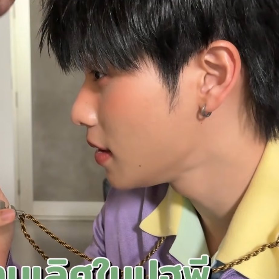 mondaymoodz_'s tweet image. จั๊นรักพี่มิ้นแม็ก เมคอัพกับทรงผมออฟโรดคือเดอะเบสเลยล่ะ ใครงามเลิศในปฐพีกระจกวิเศษก็ต้องตอบว่านางอยู่ละ 😭💖🤏🏻

#DaouOffroadxMintTalk
#offroadKTP #ออฟโรด