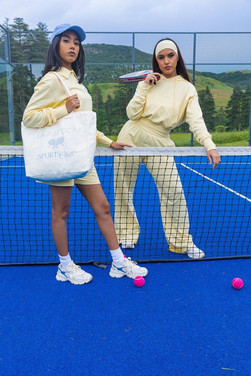 Be honest - are you a yellow athleisure girl or a neutral girl? 💛🤍 No judgement 👀 #imprecca
imprecca.com/collections/sp…