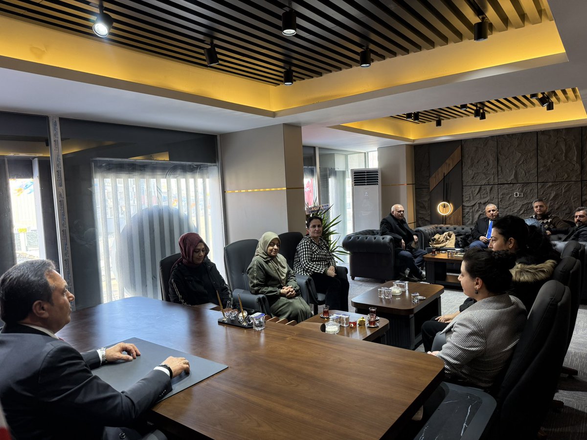 necatiulusoy's tweet photo. AK Parti karaköprü Kadın Kolları Başkanı, Mimar Makbule Oruç ve Kadın Kolları Yönetimine, ayrıca İlçe Başkan yardımcılarımıza bu nazik ziyaretleri için teşekkür ederim. ❄️🤍
@RTErdogan @bybekirbozdag @abuyukgumus @hakanaksu058 @ali_ihsanarslan @milhamigunbegi @avorhancelik @Karakopruak @farukbayuknet @Adilbadilli @avomerakaltun @aktar_avni @Farukugurl39782 @mserkanbucak @serhatkbayrak @FBozdag63 @Makbulee_Oruc @drycskn063 @EsmaGurdalGursy @ebruzyilmaz @halise_ozby @mhtphn @eyup_sabri94635 @bediryesilkaya @balay_mustafa @av_osman63 @MahmutZncc @remzi_ozdede @BadllAziz