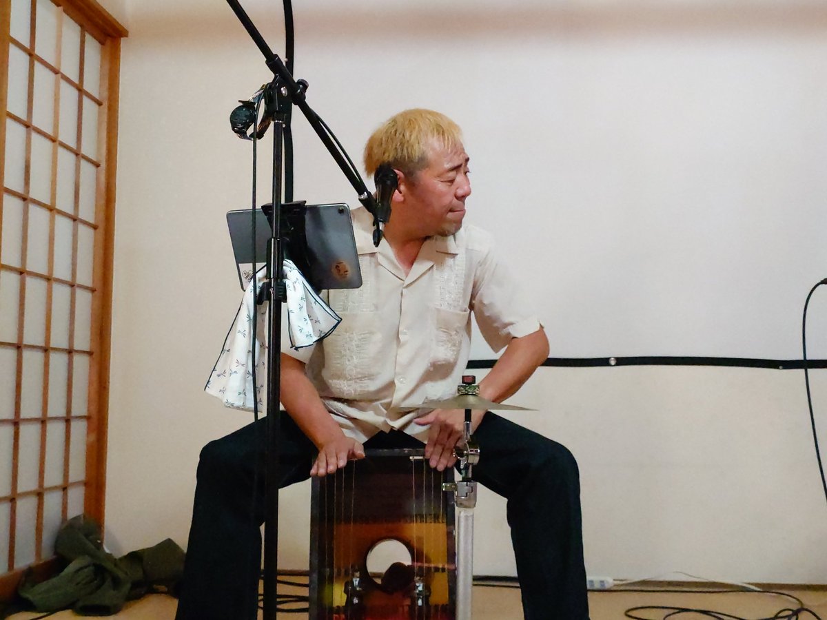 みさん です❗️❗️❗️ ハンディ扇風機は年中手放せない((卍 )))” 三三 三 ﾌﾞｫｫｫｫｫｫｫｫｫｫ