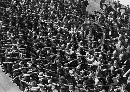 has_janey18742's tweet photo. @VoteLewko @DrewPavlou The charge at all these rallies appears to be : Holding an alternate opinion to the masses, which may cause offence', kinda like #AugustLandmesser
#BeThatGuy https://t.co/RklNmPOFzs