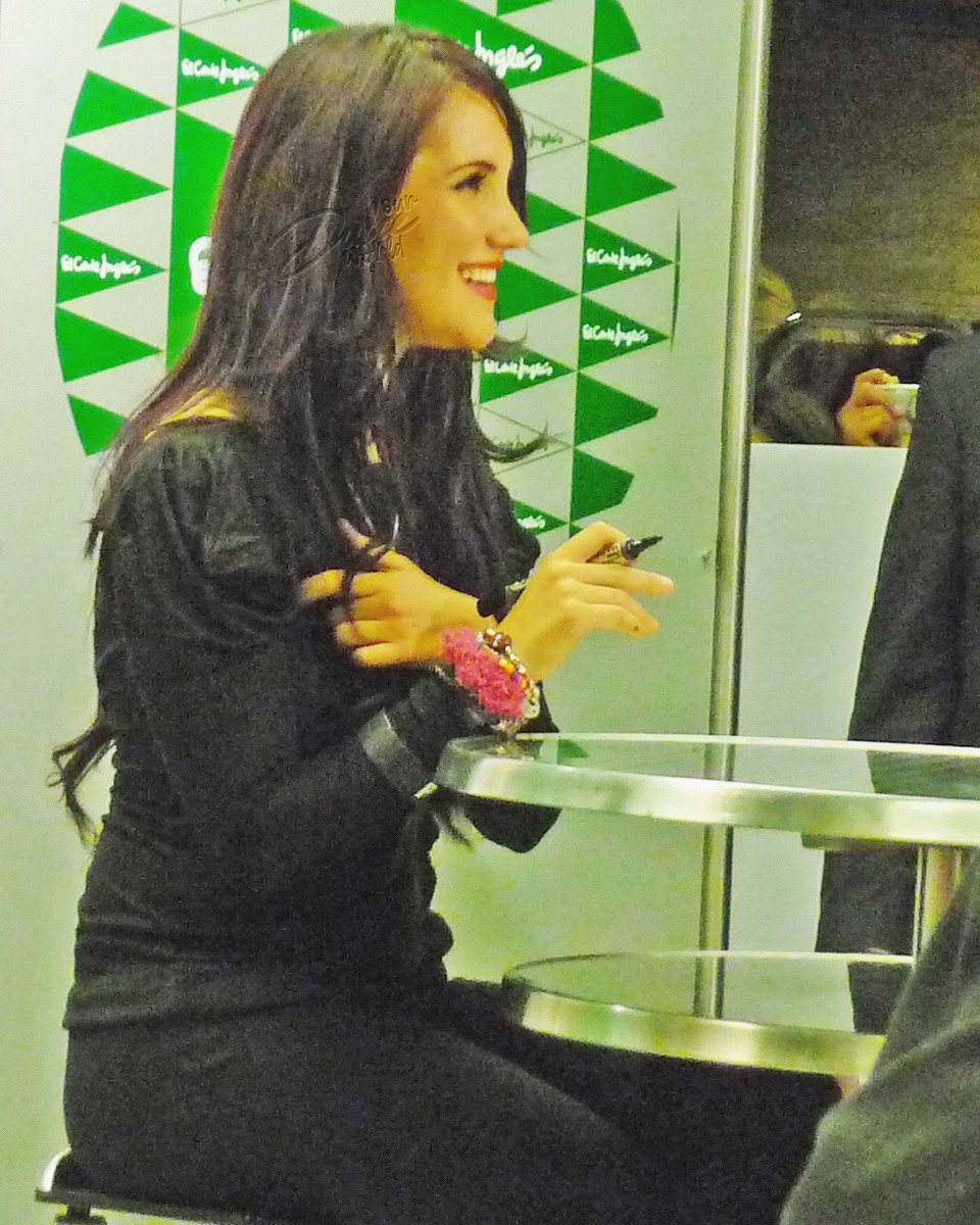 ourdulceworld's tweet image. — La segunda vez que te vi y te abracé ☮︎ @DulceMaria #dulcemaria #rbd #rebelde