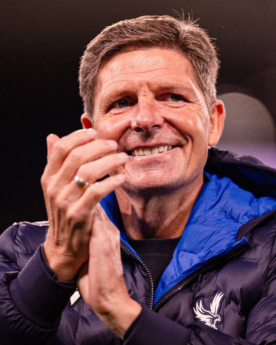 FrankEra_'s tweet image. 🚨💣 | BREAKING:

Oliver Glasner is the TOP target to be the next head coach of Manchester United. 

[@JBurtTelegraph]