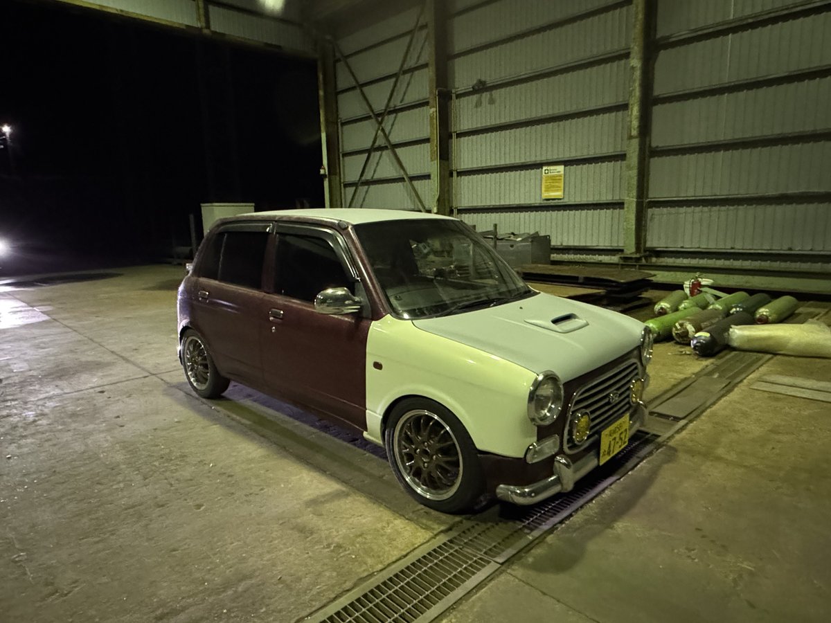 トランク　ルーフ終わり先が長い