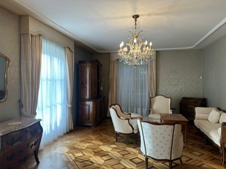 International Bern Welcome Desk tweet media