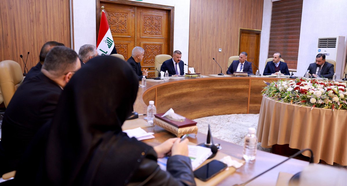 mediamomd's tweet photo. بناءً على توجيهات السيد رئيس مجلس الوزراء القائد العام للقوات المسلحة السيد محمد شياع السوداني، باشر وزير الداخلية السيد عبد الأمير الشمري، اليوم الاثنين، بالإضافة إلى مهام عمله وزيرًا للهجرة والمهجرين وكالةً. 
وكان في استقبال سيادته الملاك المتقدم في وزارة الهجرة والمهجرين https://t.co/Sk3NDymEki
