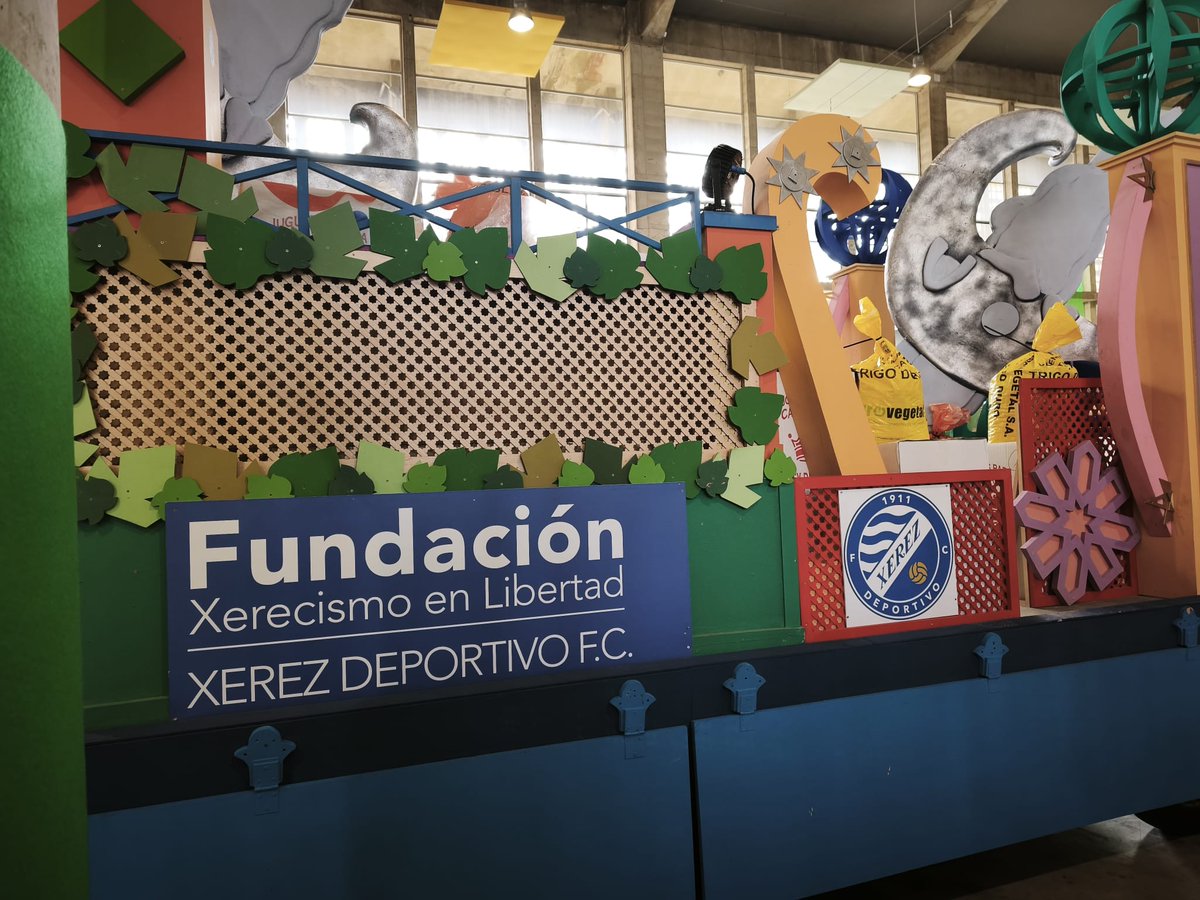 XerezDFC's tweet image. 👑🎁 Listos para acompañar a 𝐌𝐞𝐥𝐜𝐡𝐨𝐫, 𝐆𝐚𝐬𝐩𝐚𝐫 𝐲 𝐁𝐚𝐥𝐭𝐚𝐬𝐚𝐫 esta tarde por las calles de Jerez

Un año más, la @XerecismoLibre estará presente en una de las grandes fiestas de nuestra ciudad con nuestra carroza.

⌚️ ¡A partir de las 16:30H comenzaremos a…