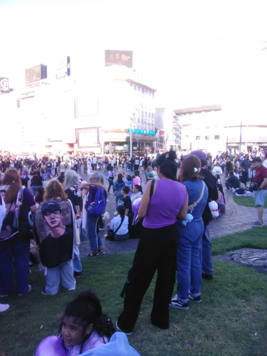MilagrosR35935's tweet photo. ΒΏCuando podremos ver a RM,JIN,SUGA, JHOPE,JIMIN,V, JUNGKOOK EN VIVO?
#BTSARGENTINA2026
#PROYECTOMORADOARG
#TOURBTSARG
#todonotocias #dfallaccess
@RecitArg
@moveconcertsarg
@hybe_latam
@C5N
@cronica
@olgaenvivo
@cmdeluzu
@GrinbankDaniel https://t.co/GPORkLItqn