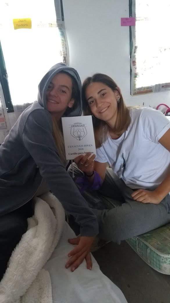 comoel24's tweet photo. feli cumple!! @luchimaiiii https://t.co/SnrCXaW5sm