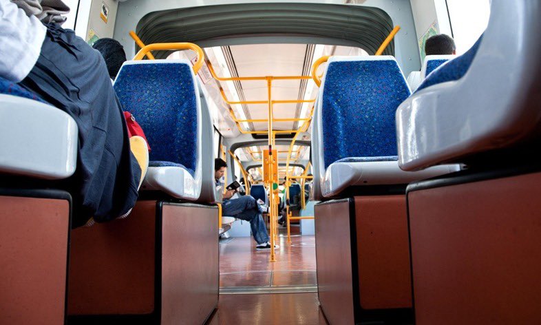 Abonamos 735 M€ a comunidades autónomas y entidades locales para financiar el transporte público en 2025.

Una apuesta por una movilidad más sostenible, segura y asequible.