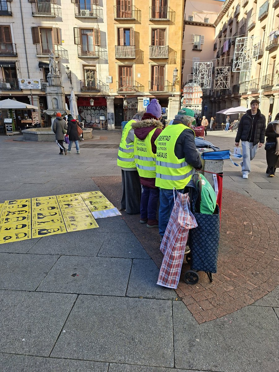 contramutis tweet media