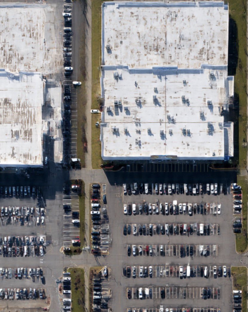 SprawlBusters's tweet image. Two years ago WMT said it would build or convert more than 150 stores over the next 5 years. In 2025 they only opened 10 of those 150 stores. For the past several years, very few new stores have been built. We don’t need any more.
the-sun.com/money/15724877…