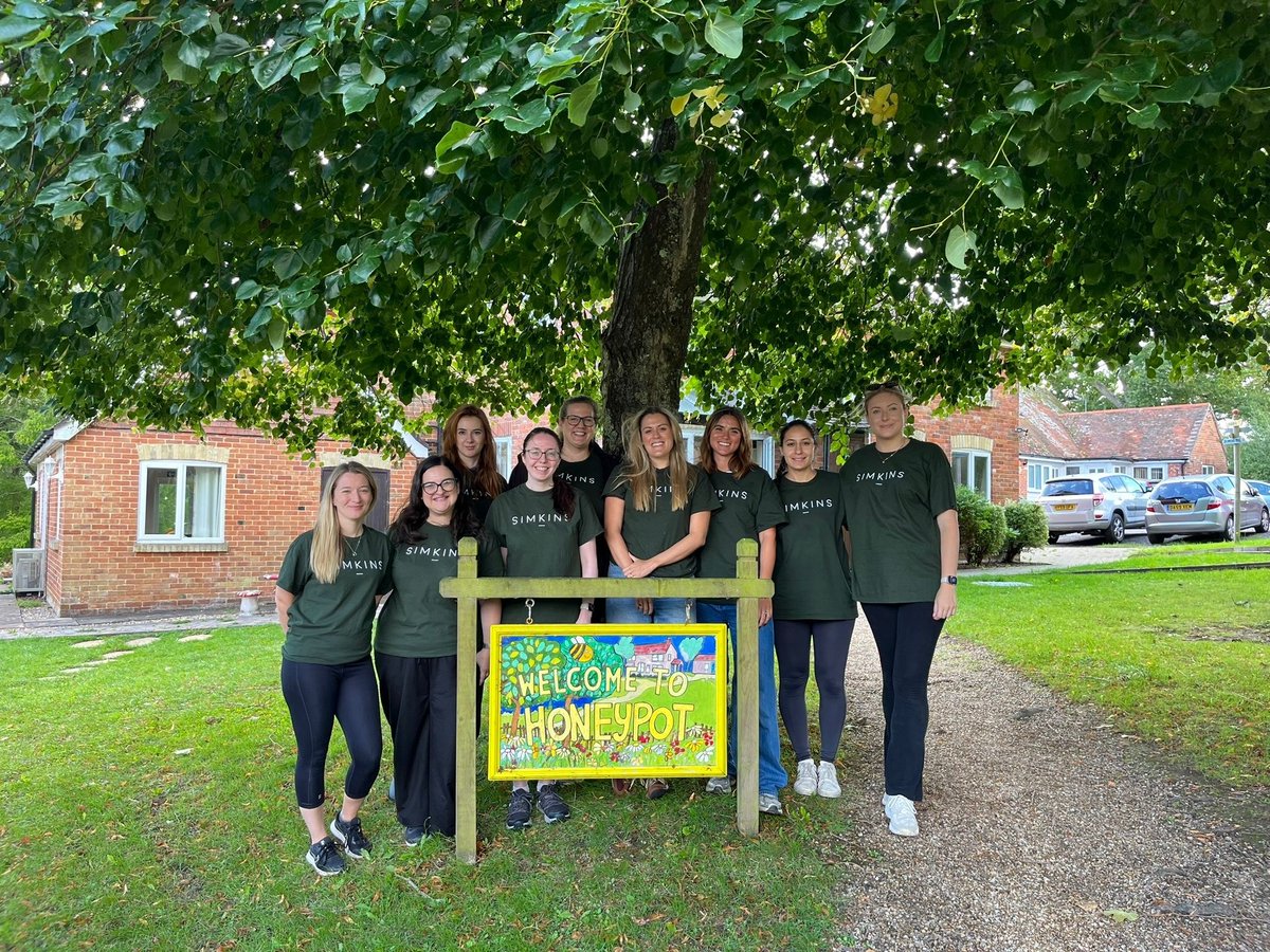 SimkinsLLP's tweet image. Throughout 2025, Simkins partnered with @HoneypotCharity as our ‘Charity of the Year’. Our various fundraisers helped us to raise almost £5,000 for this worthy cause.

Find out more about Honeypot here: honeypot.org.uk

#HoneypotChildrensCharity #YoungCarers #Fundraising